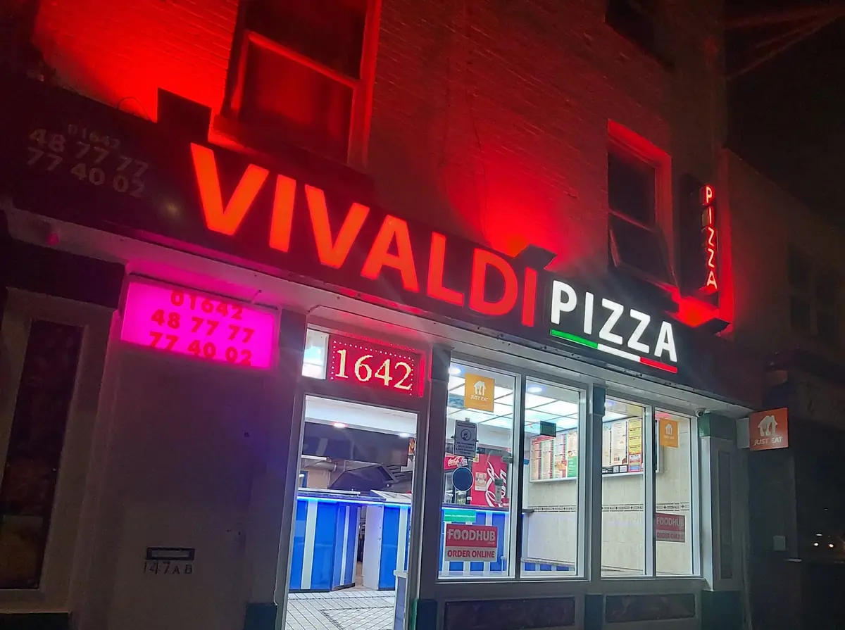Vivaldi Pizzeria photo (photo 3 of 3)