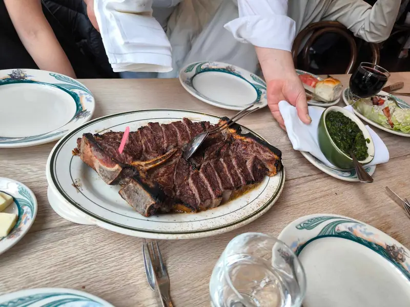 Peter Luger Steak House photo (photo 2 of 3)