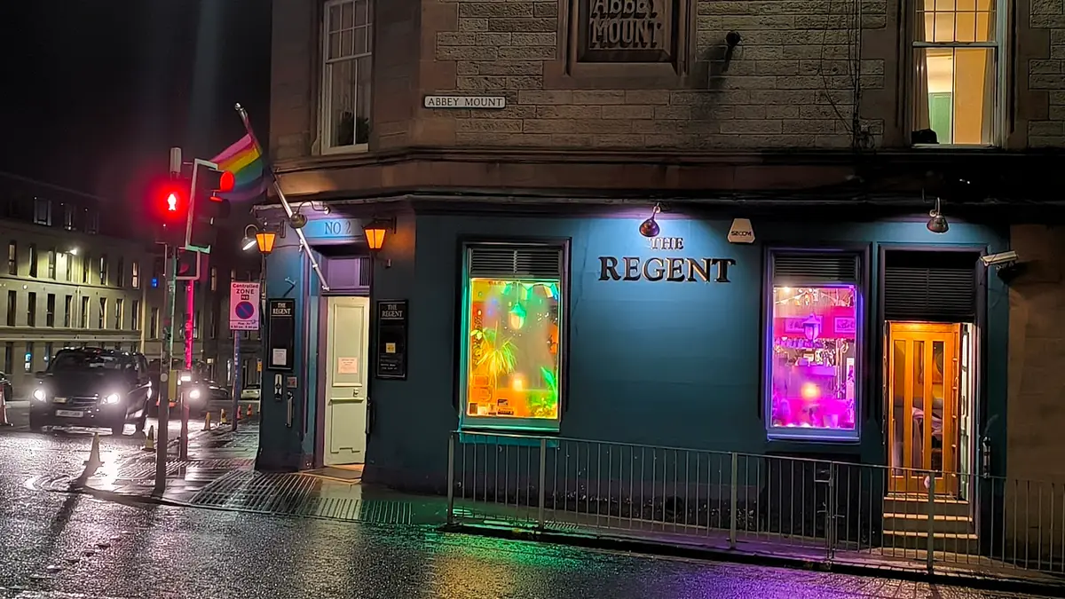 Regent Bar photo (photo 3 of 3)