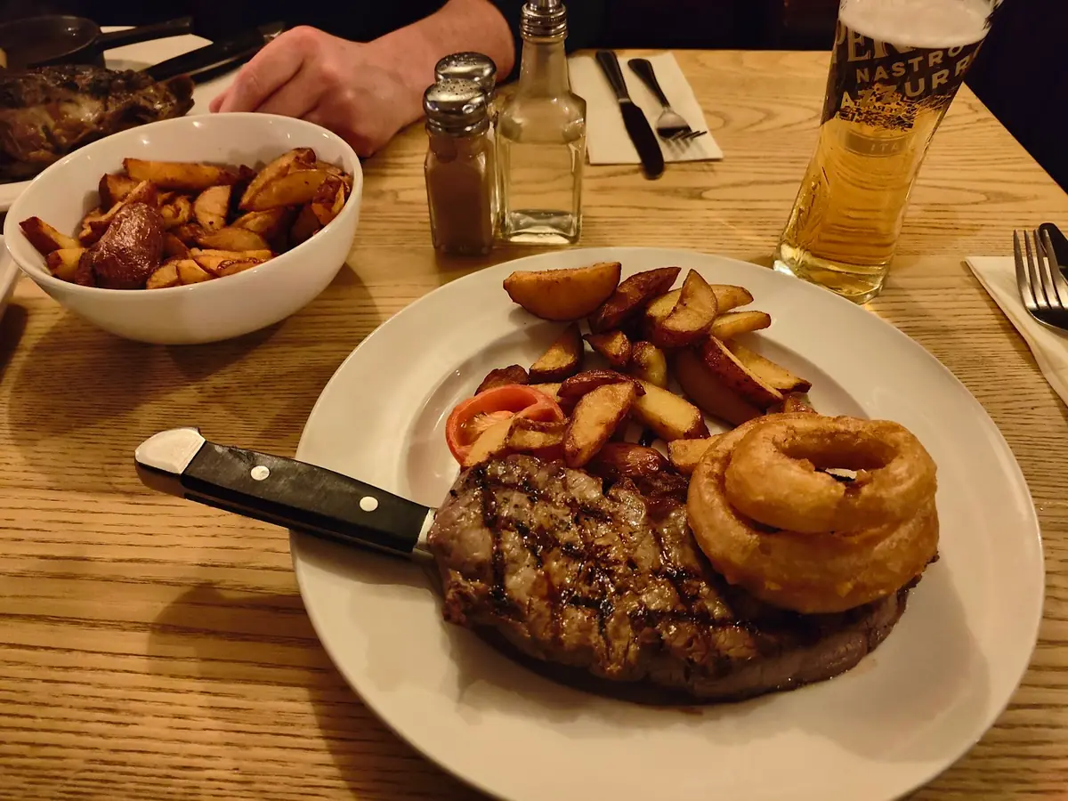 The Old Original Inn — Bar & grills in Oldham