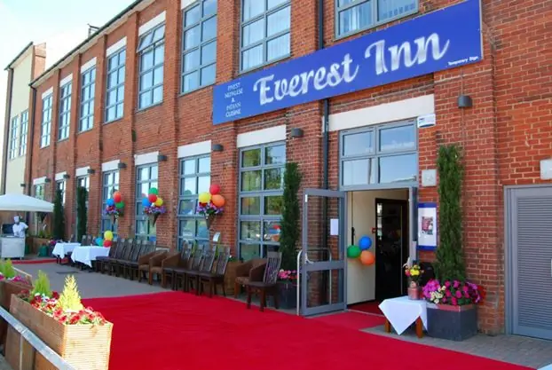 Everest Inn Ashford — Restaurants in Ashford