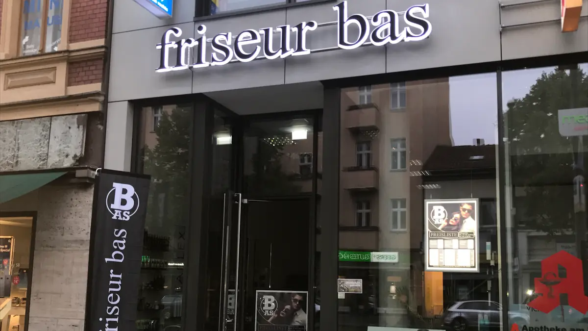 friseur bas Meisterbetrieb - Tempelhof (ohne Termin) photo (photo 1 of 3)