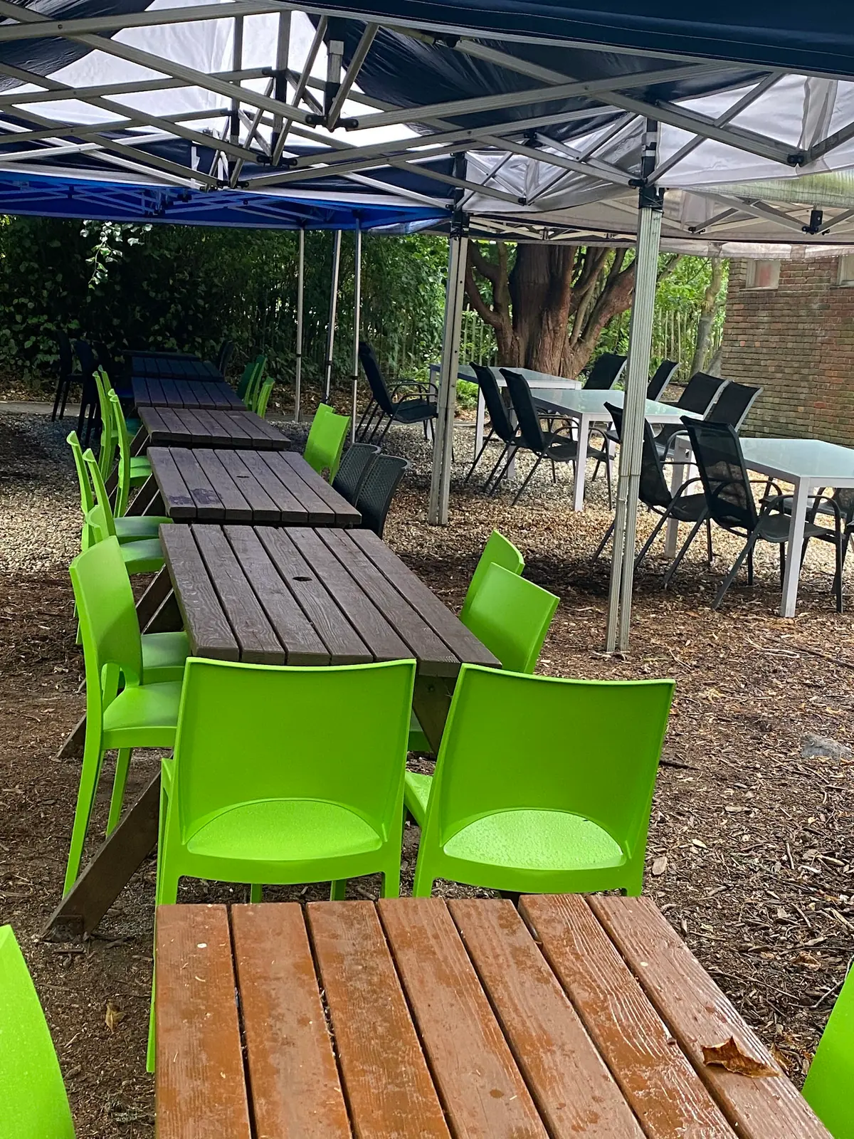 Oaks Park Cafe — Cafes in Banstead