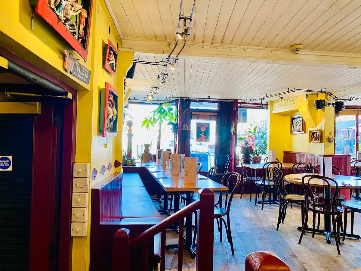 Café des Amis — Mexican restaurants in Canterbury