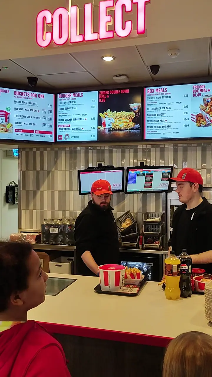 KFC Clifton Moor - Stirling Road photo (photo 2 of 3)