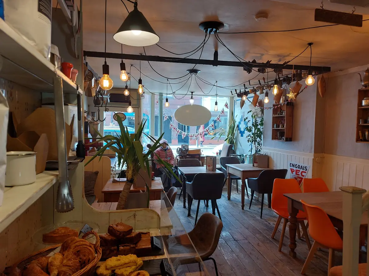 Leoni — Coffee shops in Malton