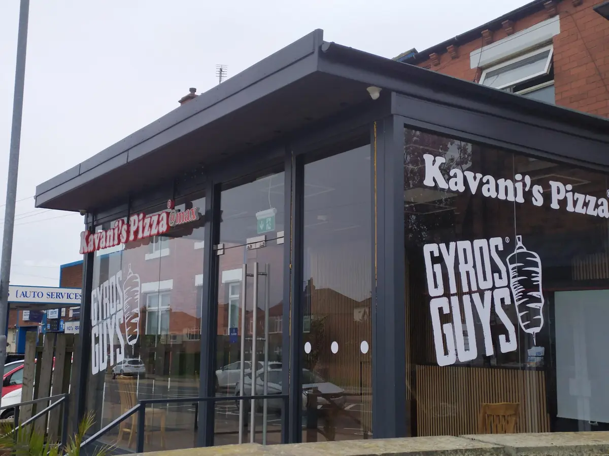 Kavani's Pizza @max photo (photo 1 of 3)