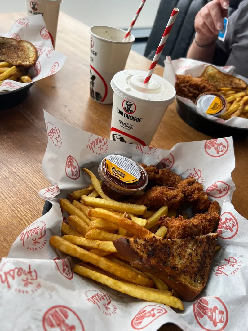 Slim Chickens photo (photo 2 of 3)