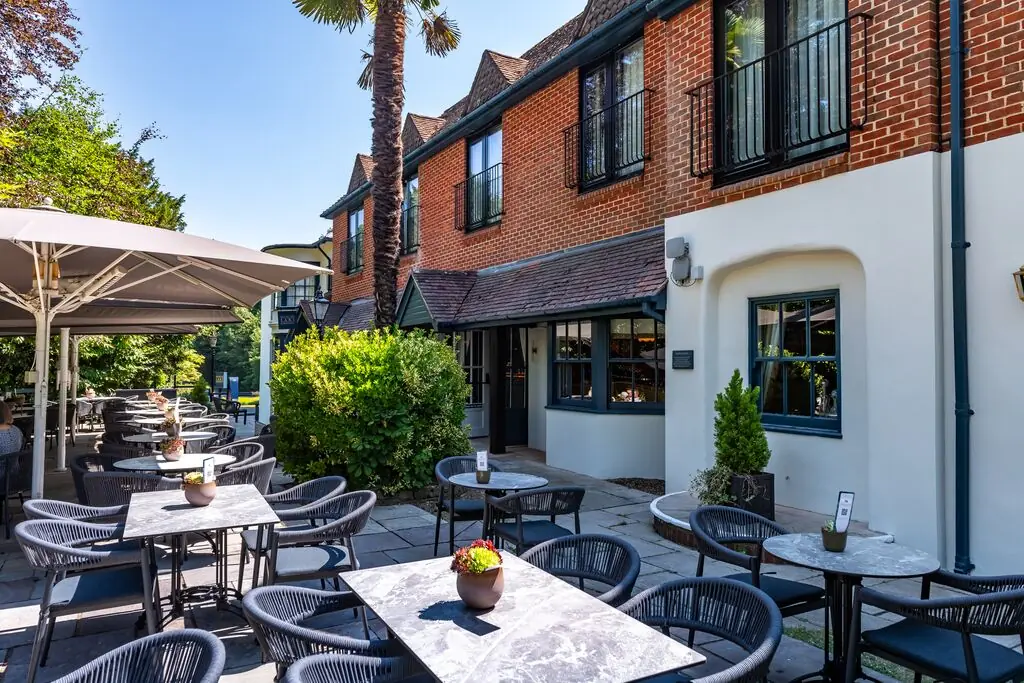 Inn On The Lake Godalming