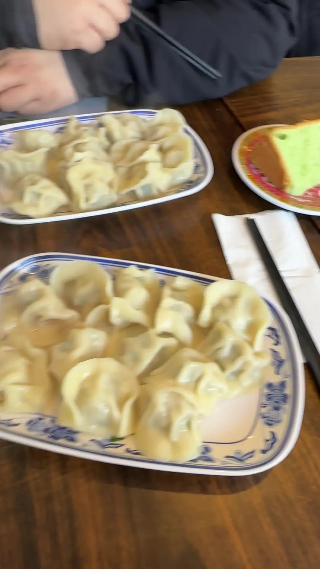 Zhonghua Traditional Snacks photo (photo 1 of 3)