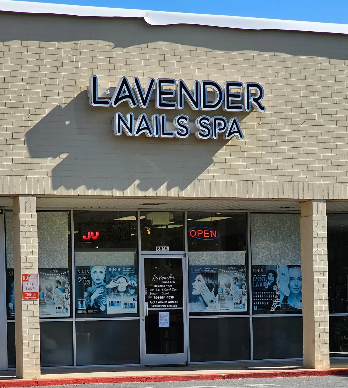 Lavender Nails Spa photo (photo 1 of 3)