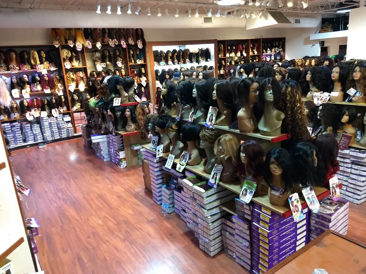 Maxi Beauty Supply photo (photo 1 of 3)