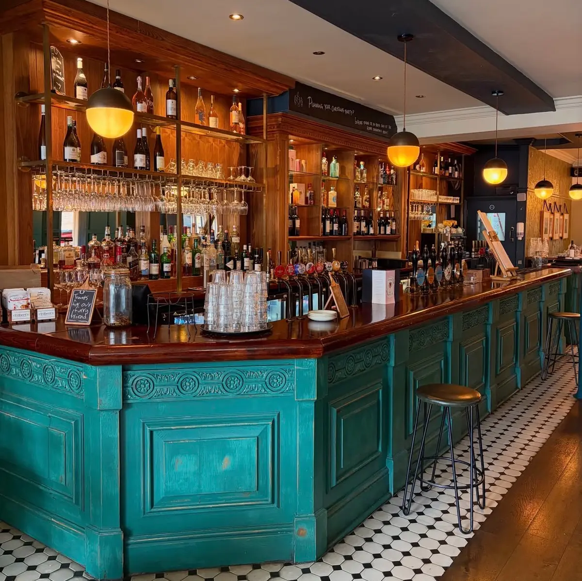 Spotted Horse — Bars in London