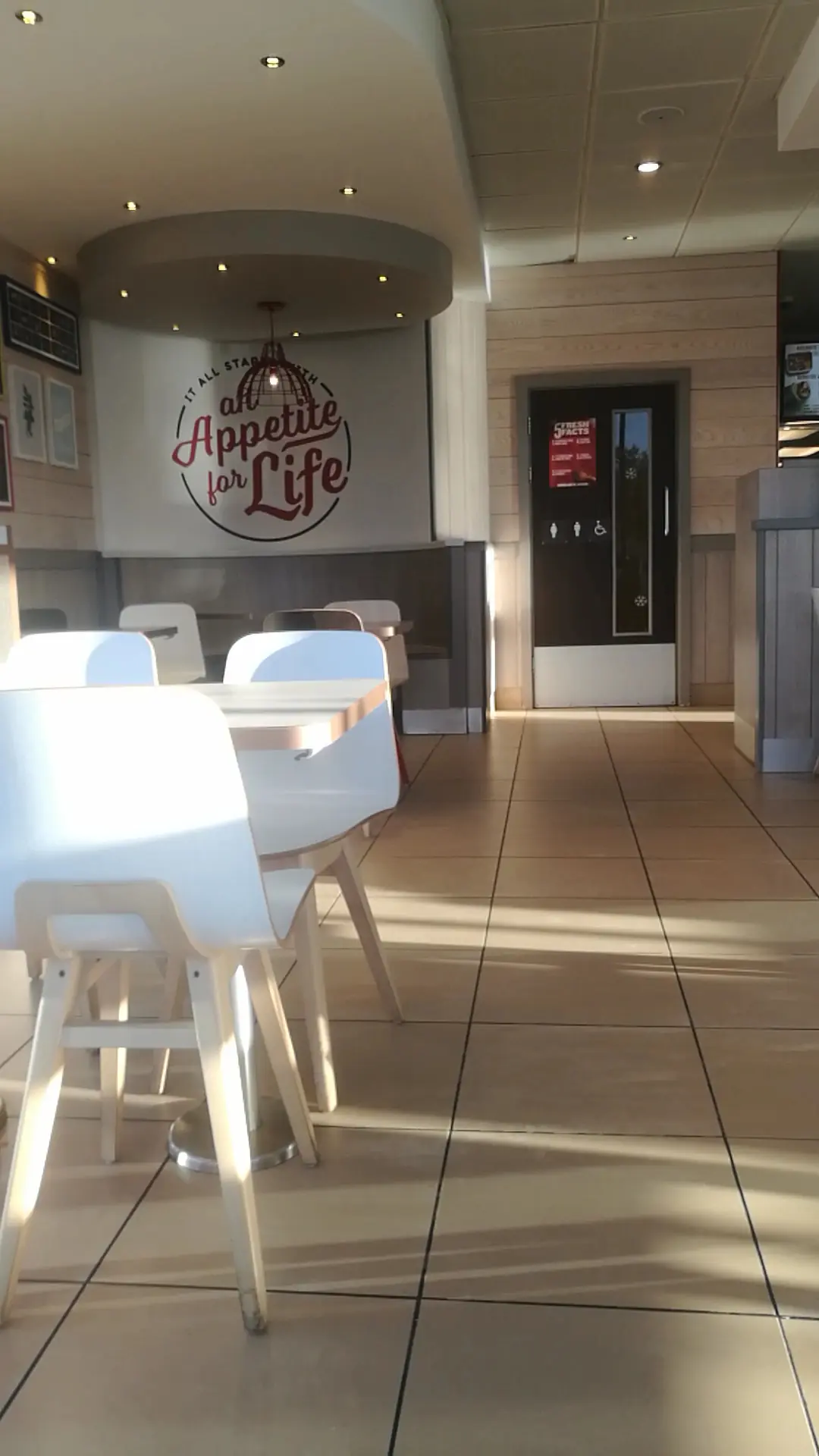 KFC Glasgow - London Road photo (photo 1 of 3)