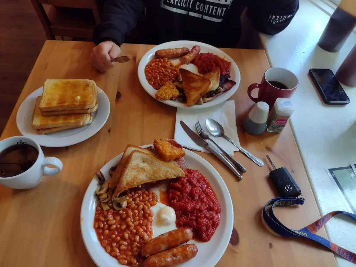 Molly's Cafe photo (photo 1 of 3)