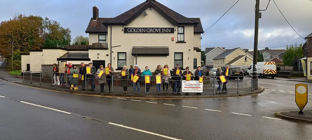 Golden Grove Inn — Bars in Ammanford