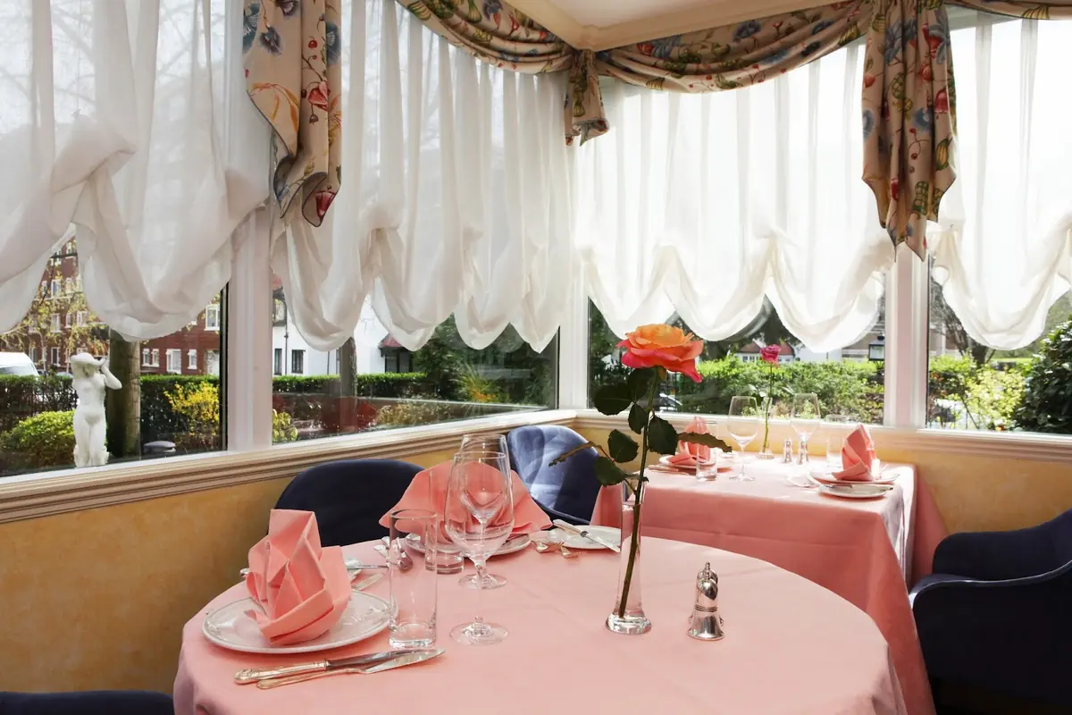 Oslo Court Restaurant