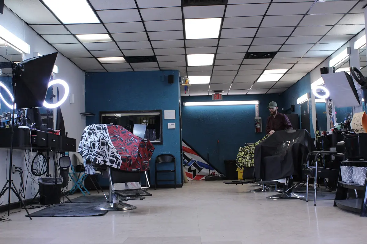 Corte Tropical Barbershop photo (photo 3 of 3)