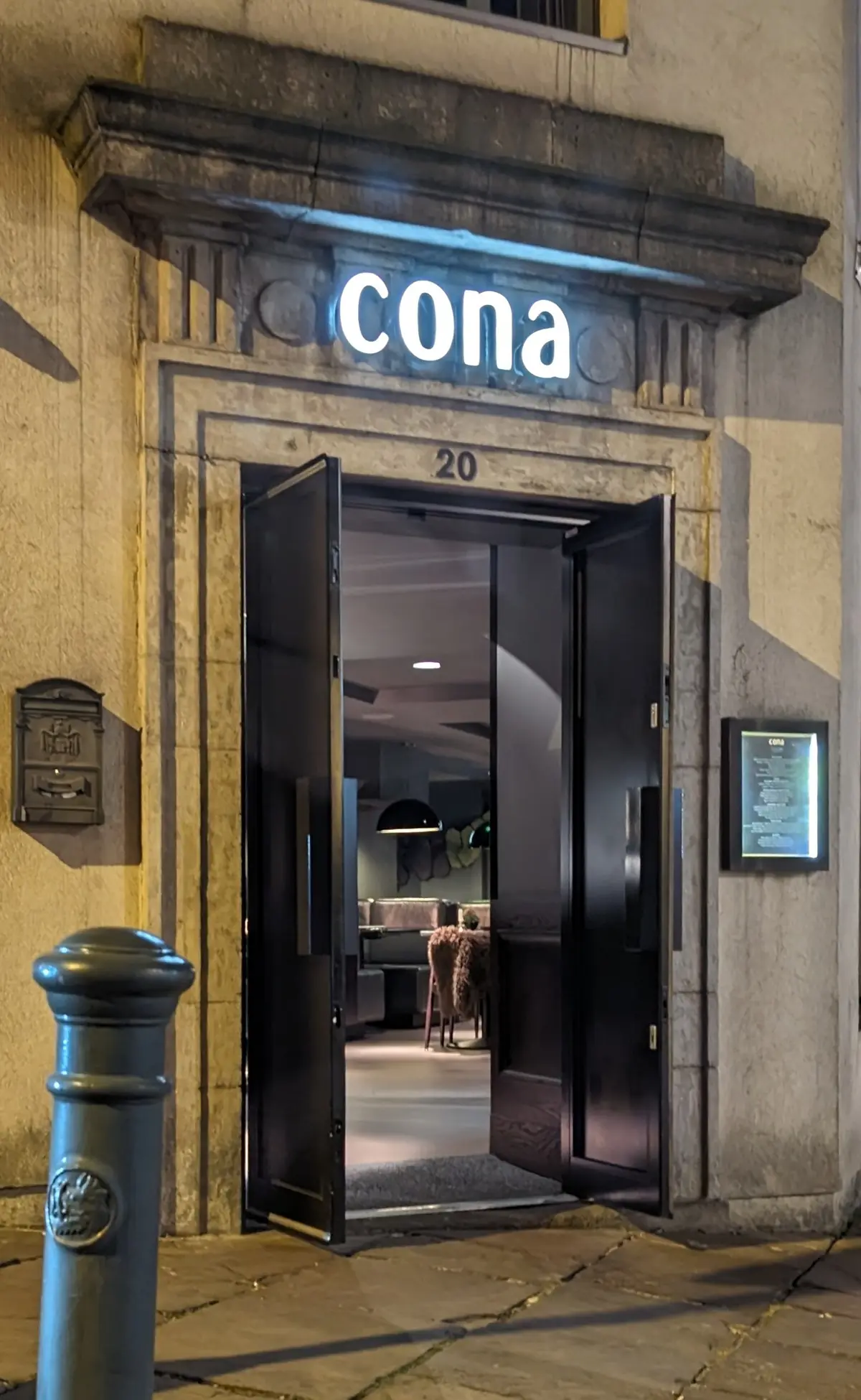 Cona Restaurant — Steakhouses in Bradford