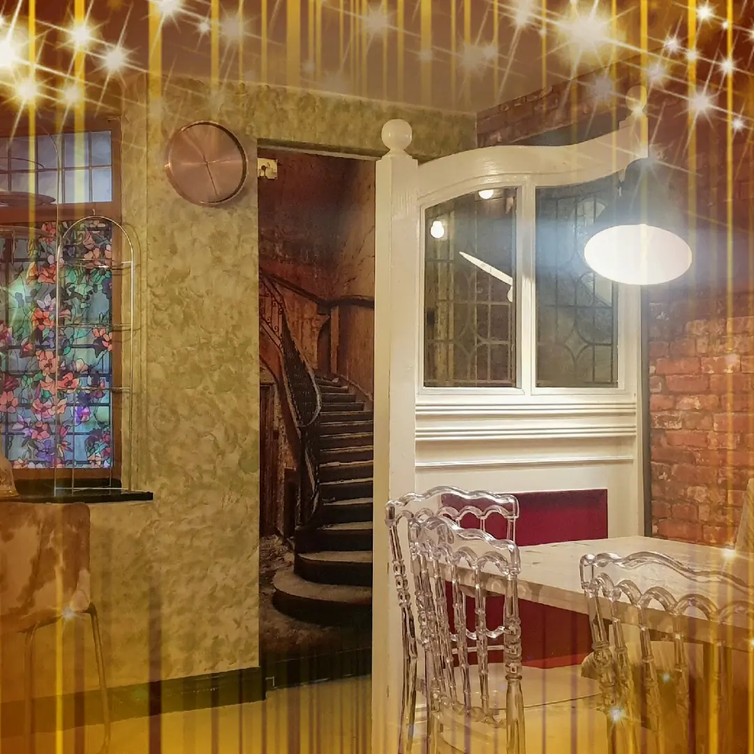 Inside La Mensa, Morpeth