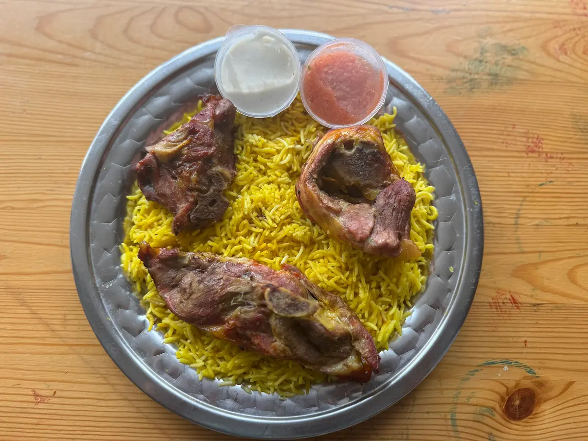 Almadina resturant & cafe photo (photo 2 of 3)