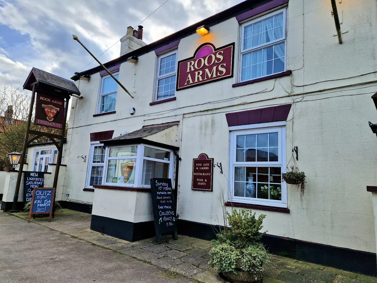 Roos Arms — Bars in Hull