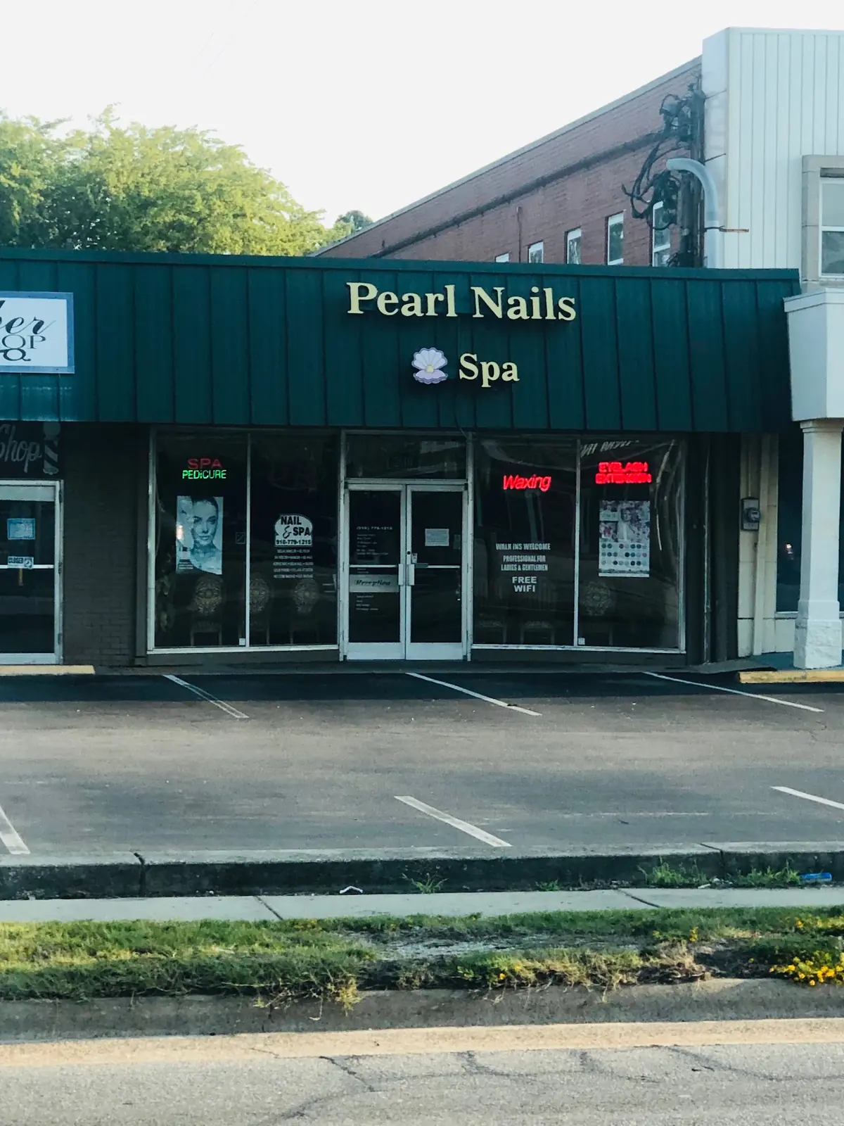 Pearl Nail Spa (SNS Dipping Powder) photo (photo 3 of 3)