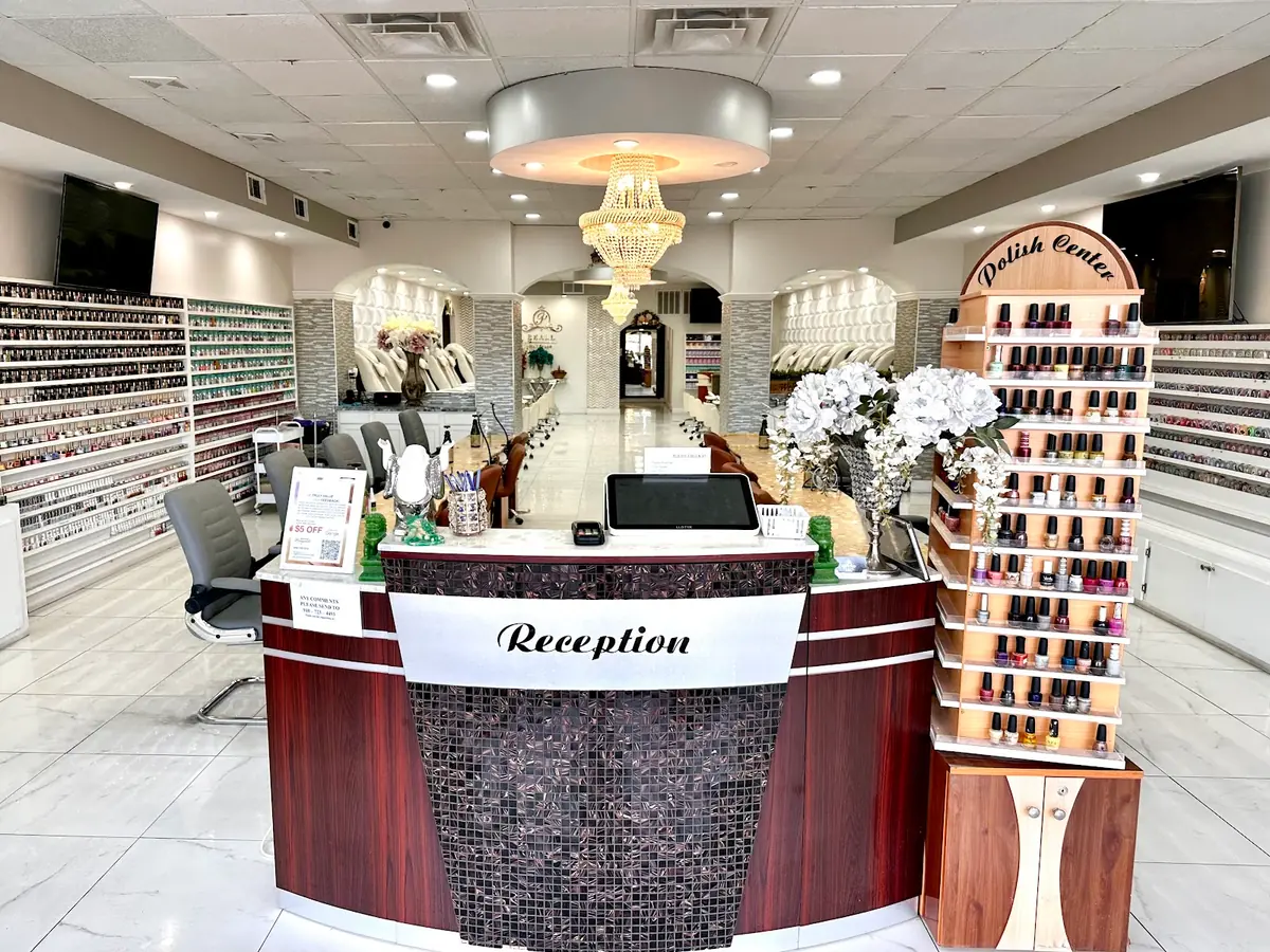 Pearl Nail Spa (SNS Dipping Powder) — Beauty Salons in Fayetteville