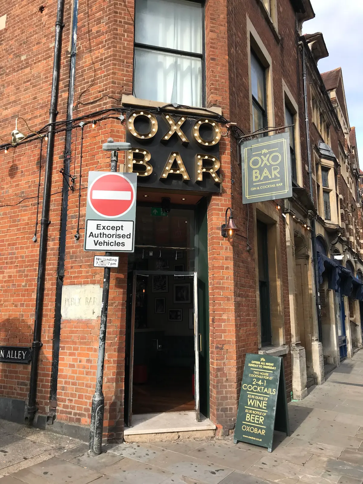 OXO BAR — Cocktail bars in Oxford