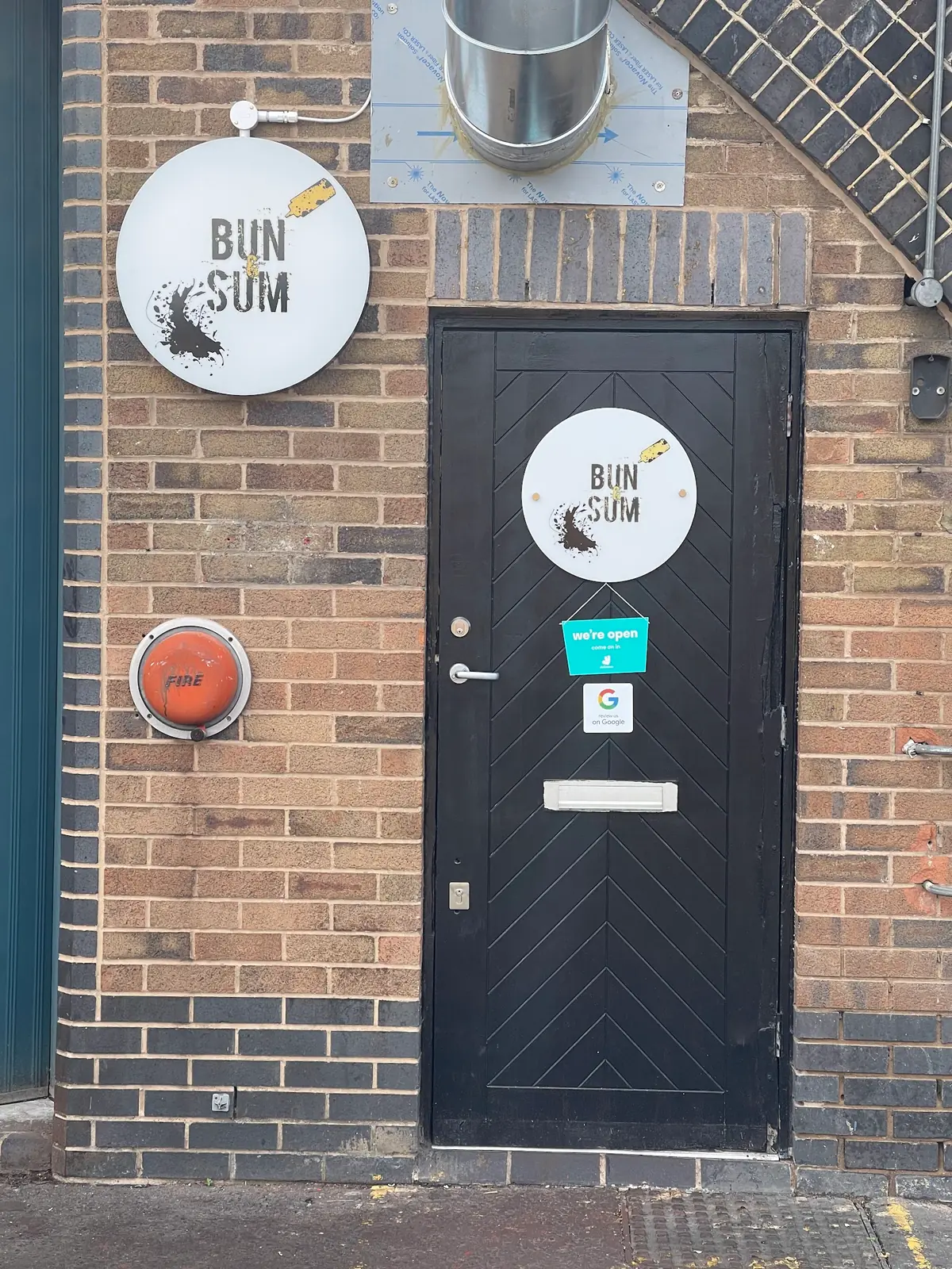Bun & Sum photo (photo 1 of 3)