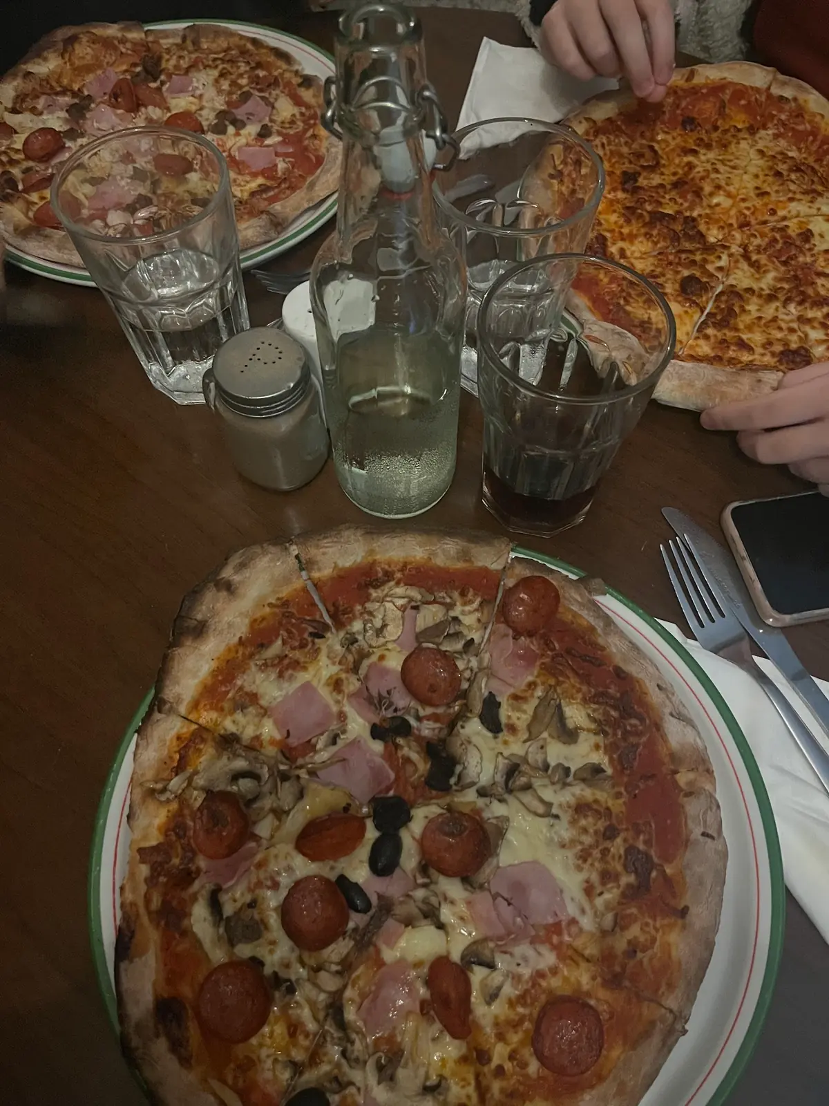 Franks Pizzeria photo (photo 2 of 3)