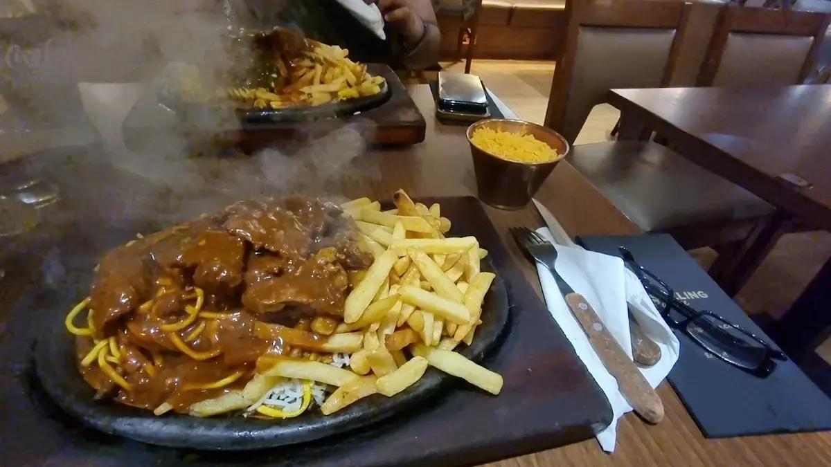 Sizzling Palate Restaurant photo (photo 2 of 3)