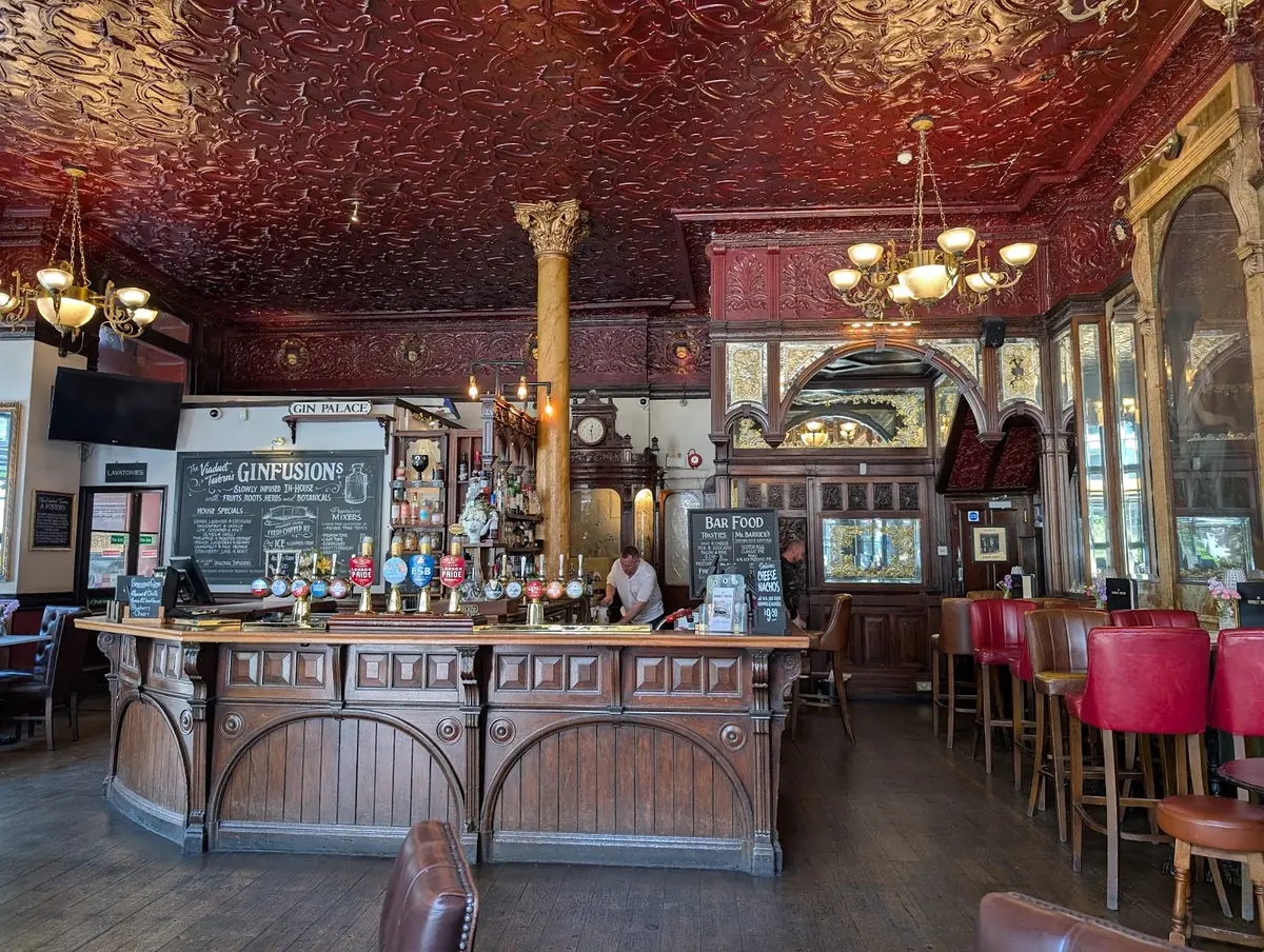 The Viaduct Tavern, EC1 photo (photo 3 of 3)