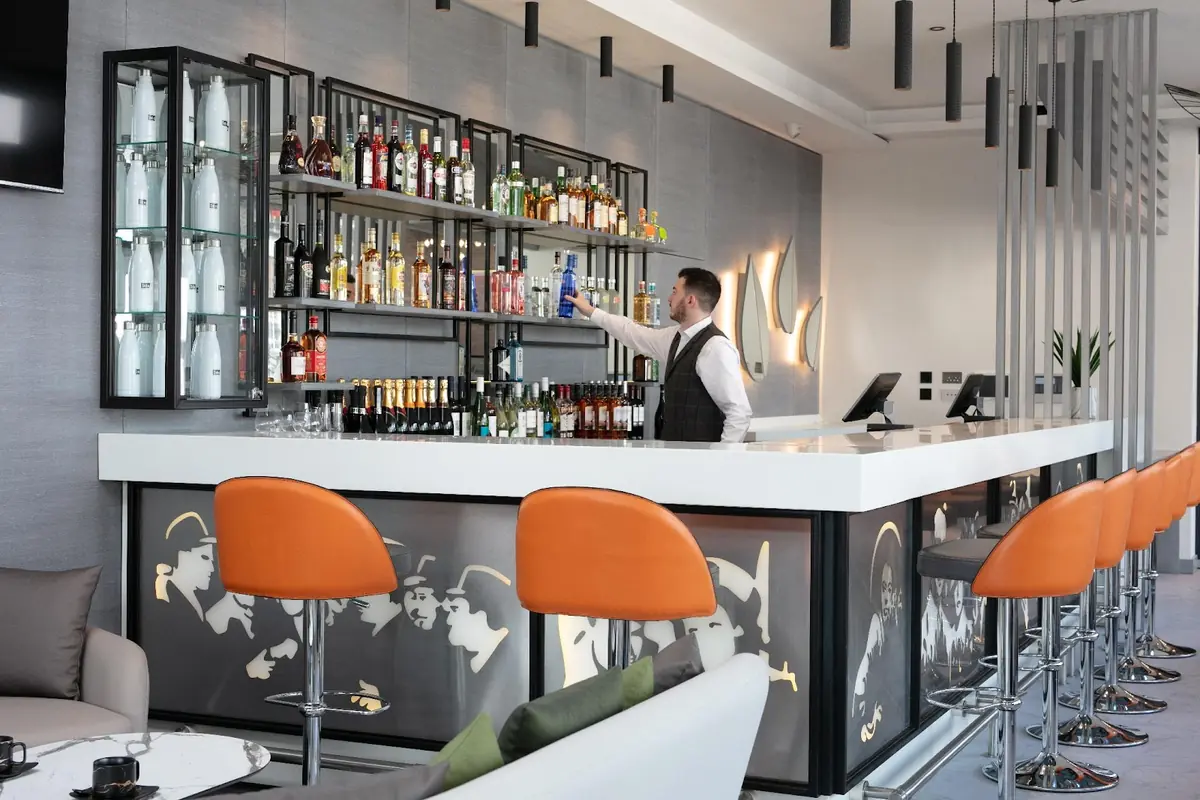 Milliners Cocktail Bar — Cocktail Bars in Luton