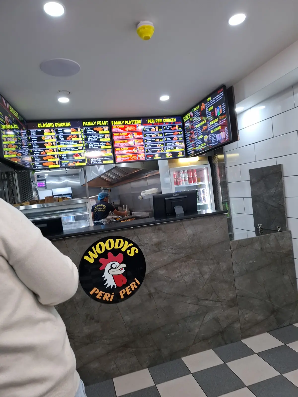 Woody's Chicken photo (photo 1 of 3)