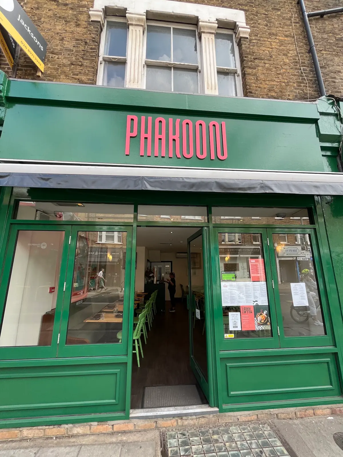 Phakoon Thai Kitchen - Earlsfield — Thai restaurants in London
