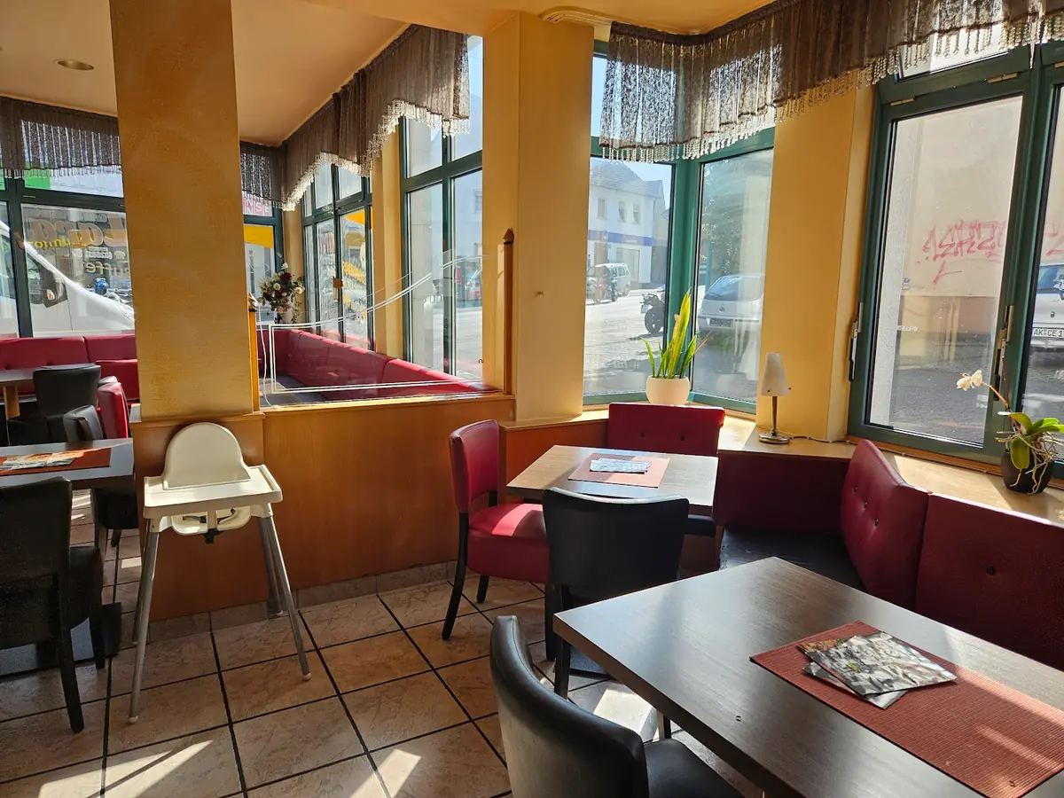 Pizzeria Lara — Restaurants in Altenkirchen Westerwald