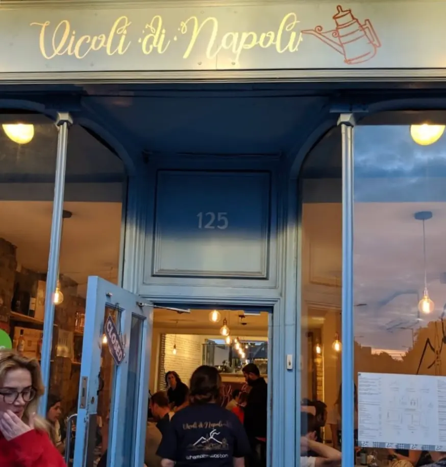 Vicoli di Napoli Pizzeria - Pizza Restaurant