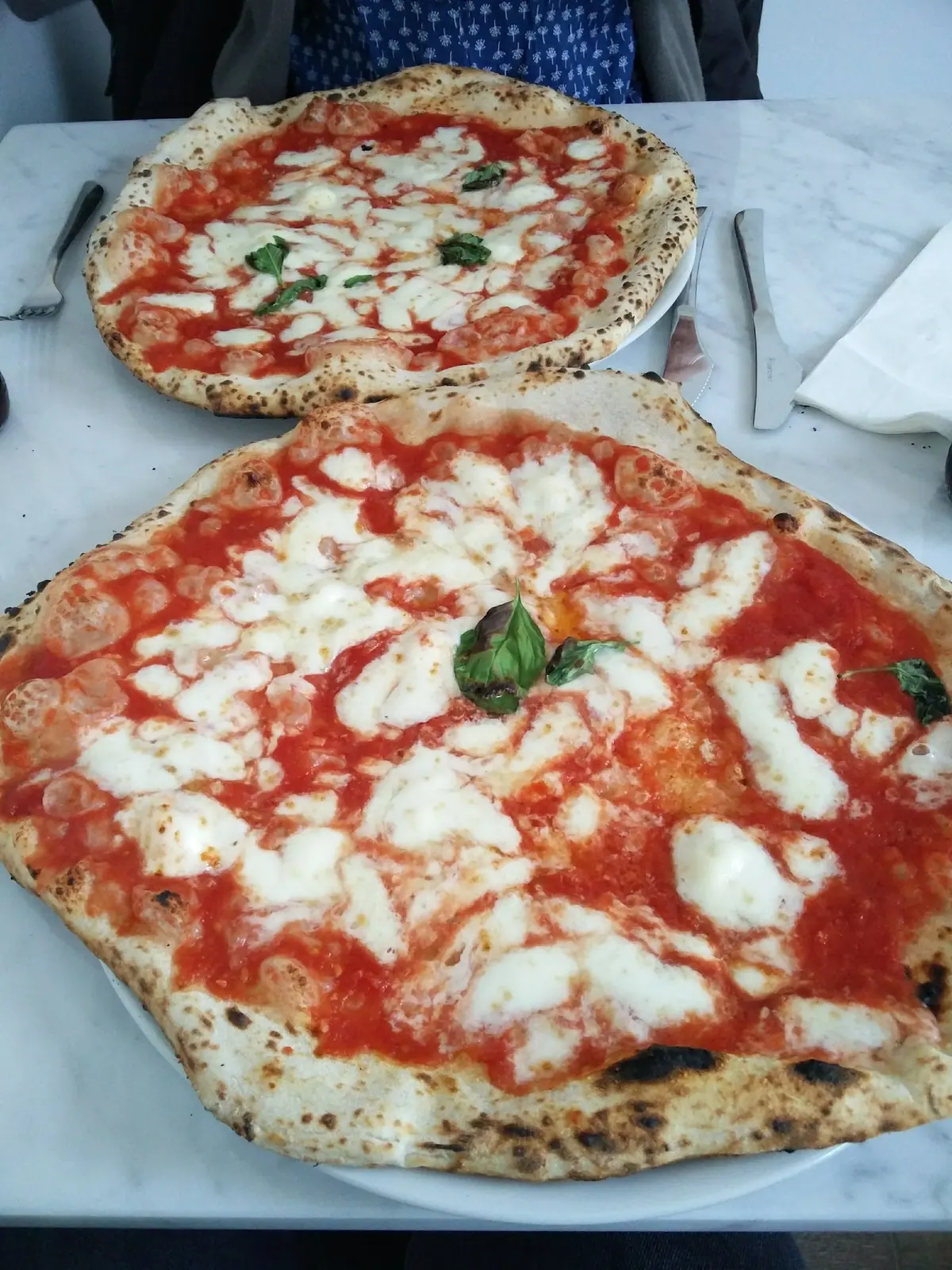 Vicoli di Napoli Pizzeria - Pizza Restaurant photo (photo 2 of 3)