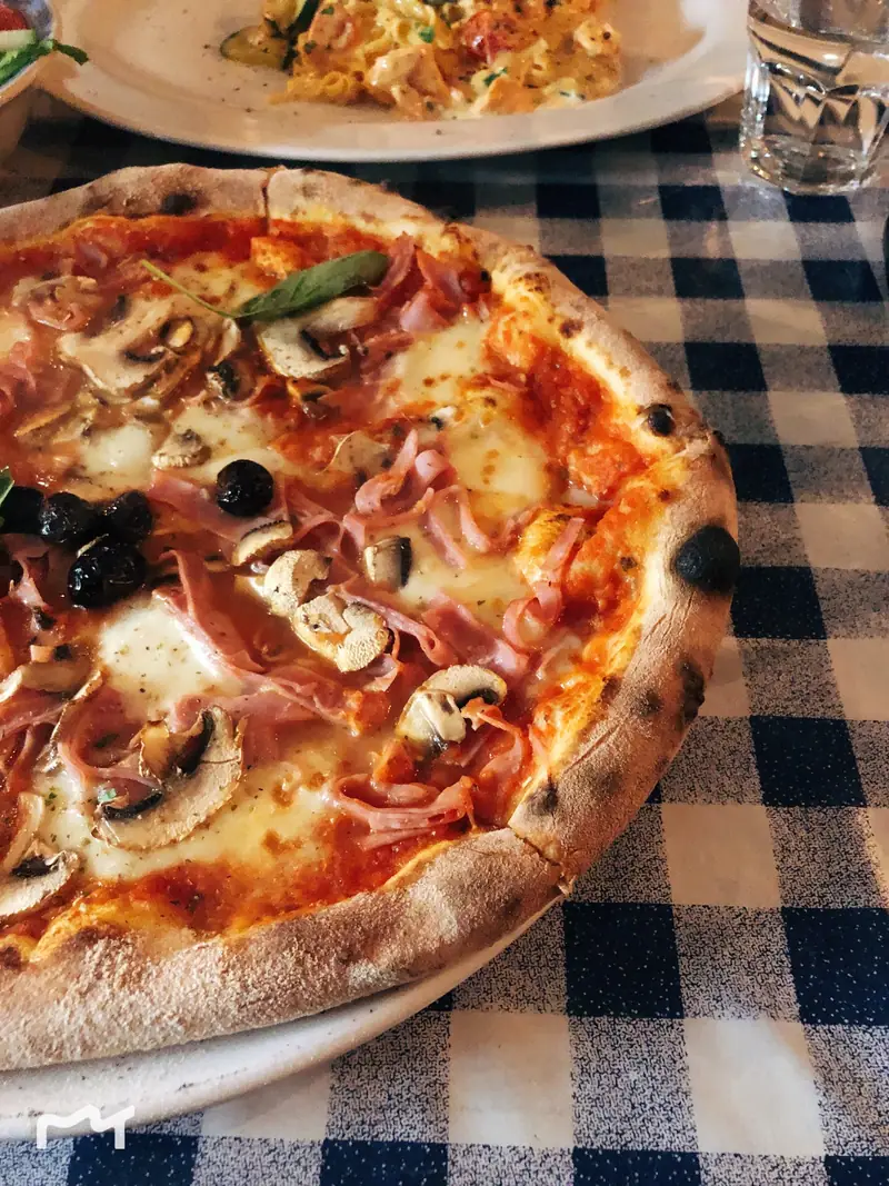 Pizzeria Mamma Mia photo (photo 3 of 3)