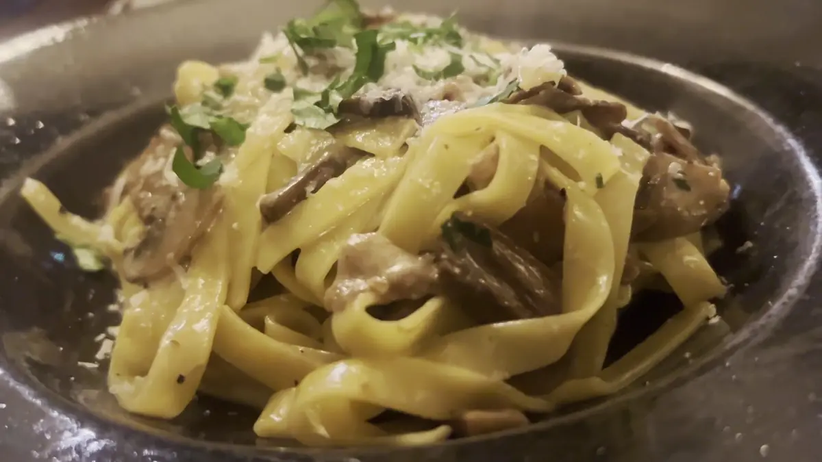 Carbonara photo (photo 1 of 3)