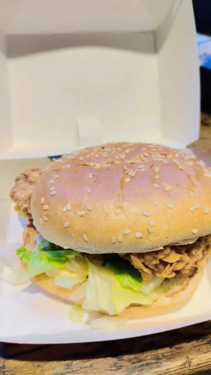 KFC Erith - Manor Road photo (photo 1 of 3)