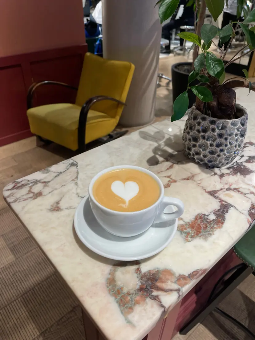 Hagen Espresso Bar (Hagen Fitzrovia)