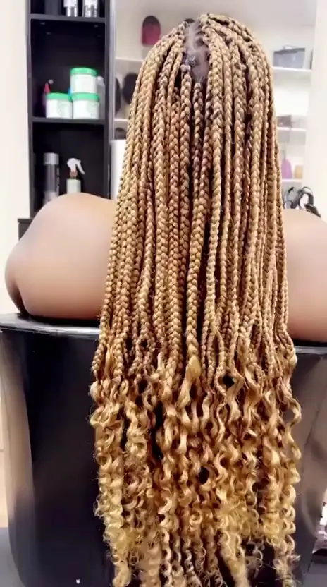 Paris Glam's Hair Braiding Salon photo (photo 2 of 3)