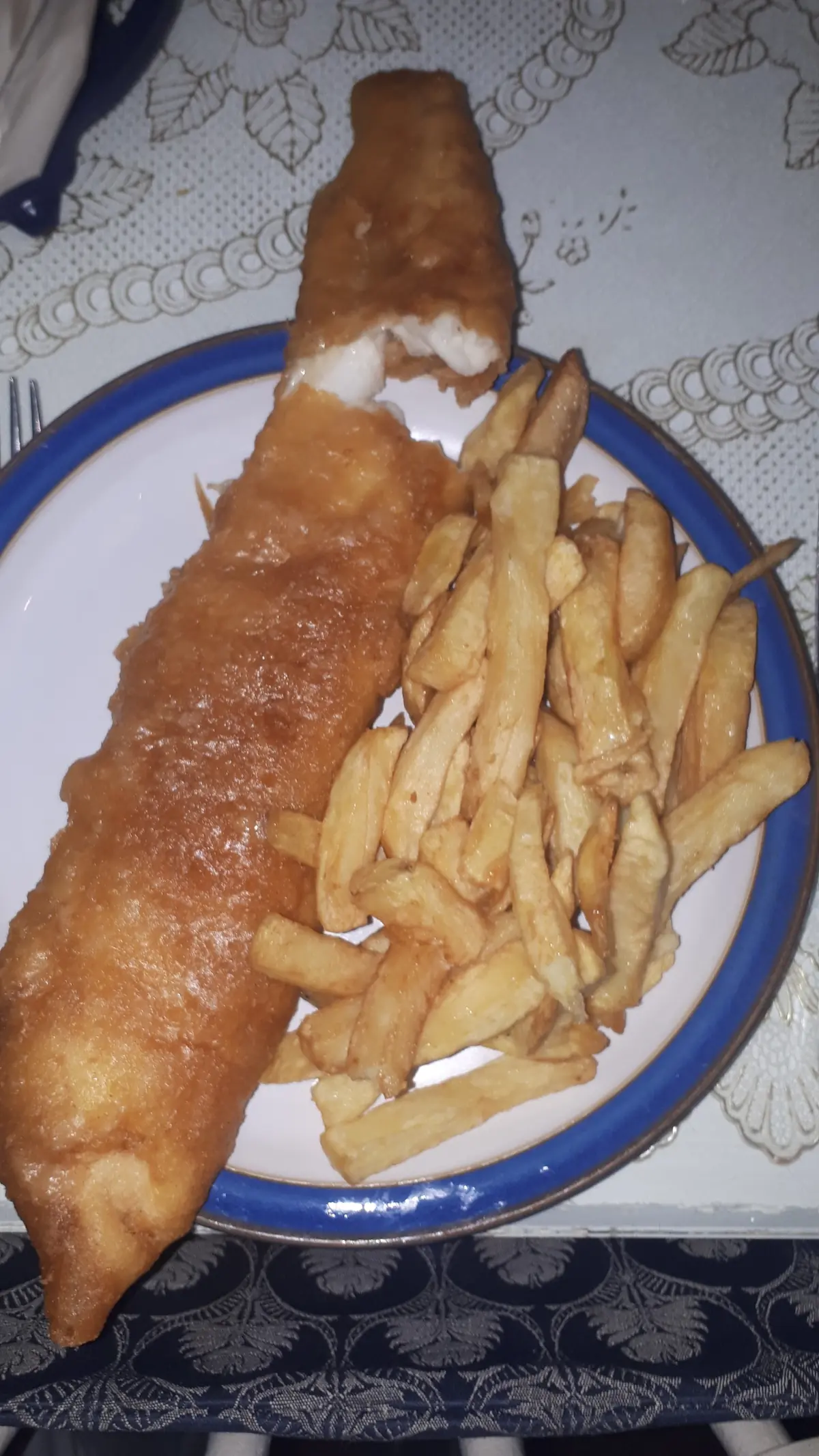 Davian's Fish & Kebab Bar photo (photo 2 of 3)