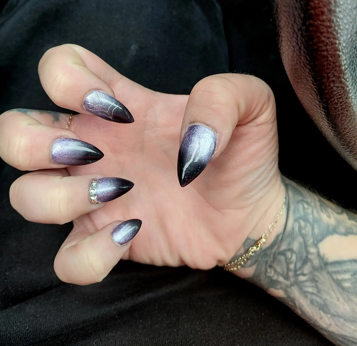 Luxury Nails Bar photo (photo 1 of 3)