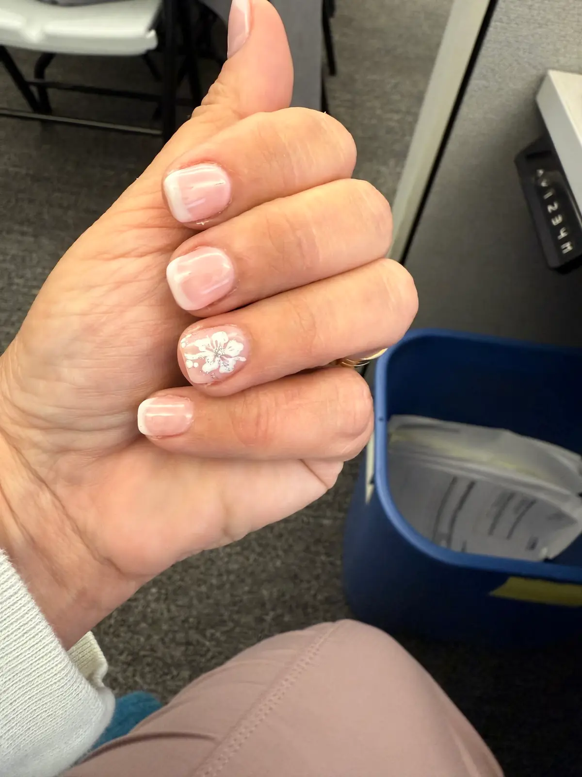 Luxury Nails Bar — Nail Salons in Phillipsburg