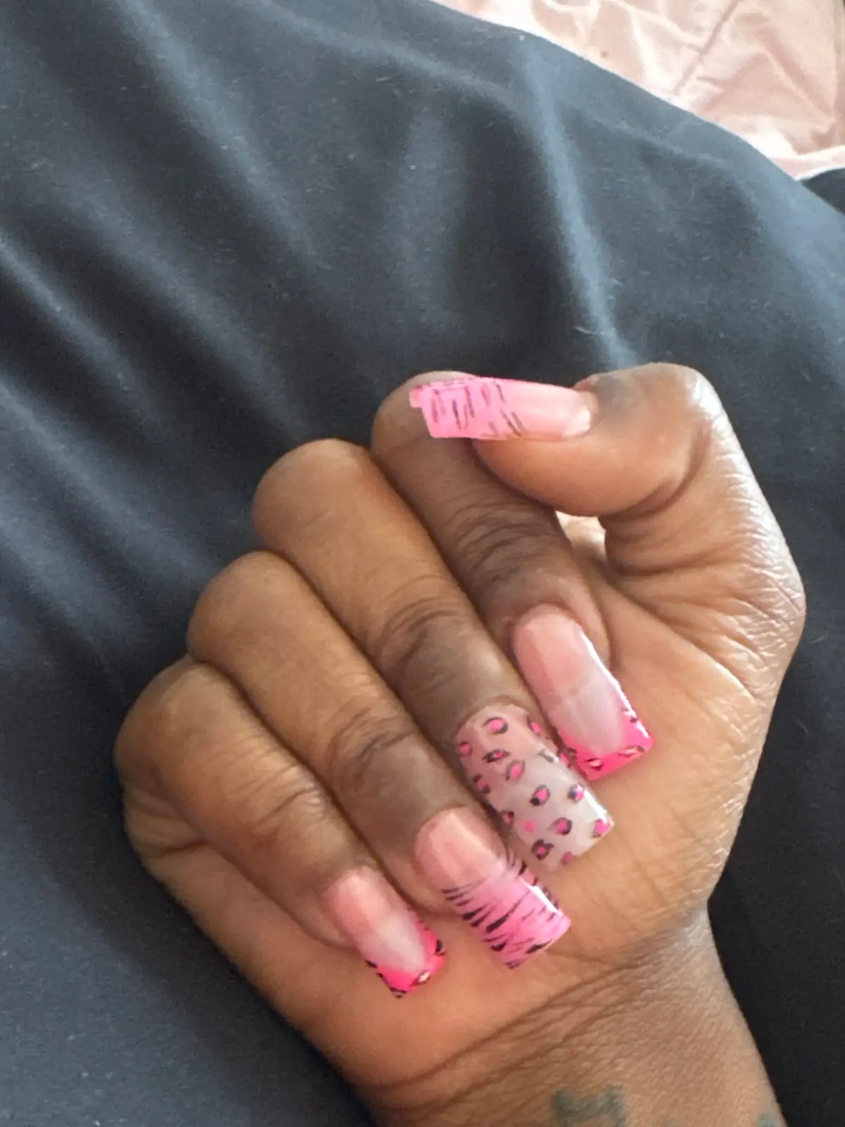 Luxury Nails Bar photo (photo 3 of 3)