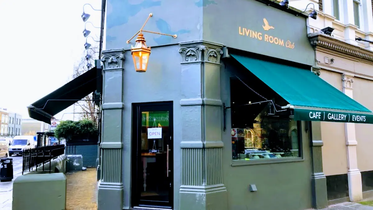The Living Room Club Cafe
