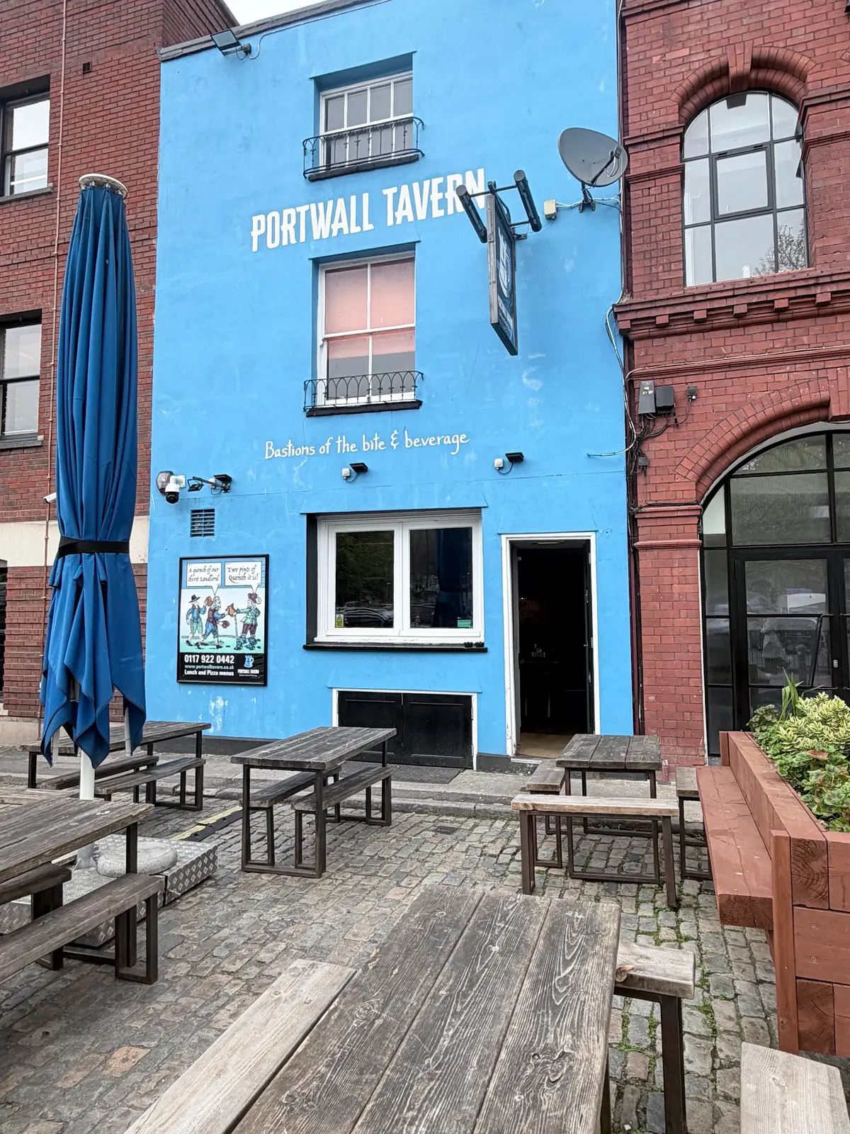 Portwall Tavern photo (photo 3 of 3)